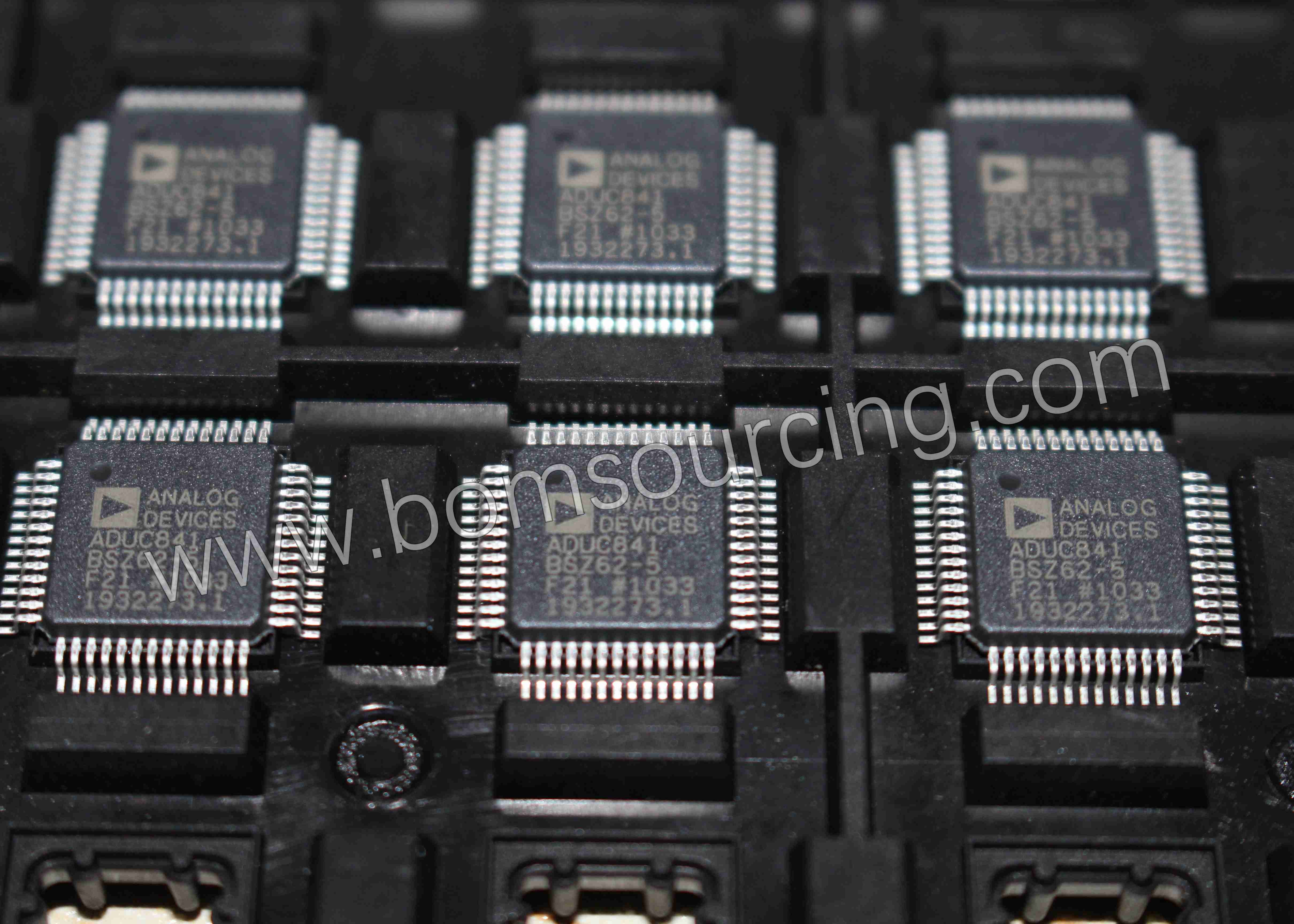 ADUC841BCP62-5 QFP52 MicroConverter 12-Bit ADCs and DACs with Embedded ...